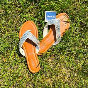 NWT - Capelli New York Sandals